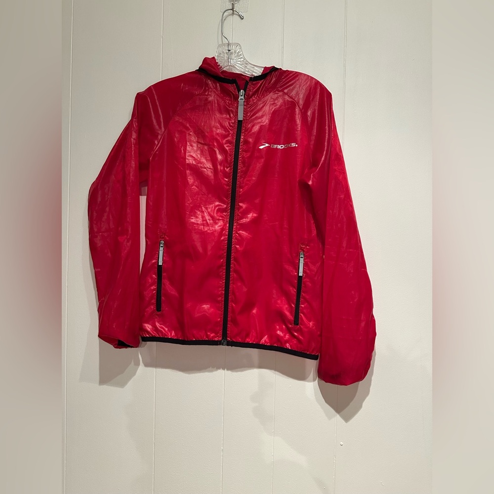 Brooks Running Jacket Women S Red Hooded Windbreaker Niagara Marathon